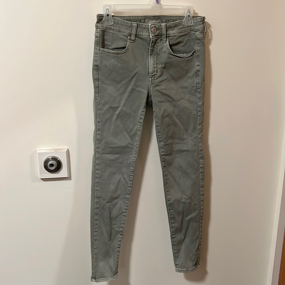 American Eagle size 6 regular green jean